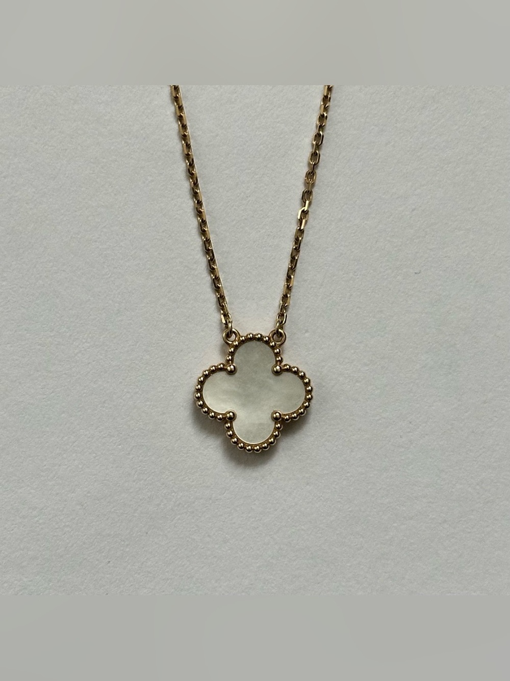 Van Cleef & Arpels Vintage Alhambra Necklace Pendant 18K YG Mother Of Pearl MOP